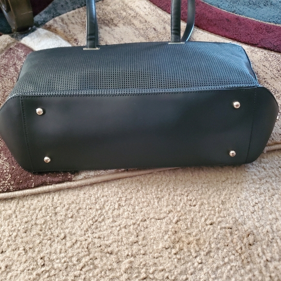 Lo & Sons Seville Tote Bundle. Saffiano leather. 3 in 1 w/dust bag. 13 inch - Picture 11 of 16